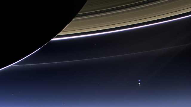 Earth-Moon_system_as_seen_from_Saturn_(PIA17171)
